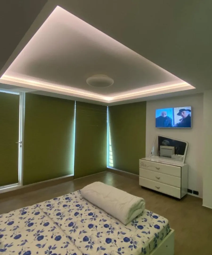 Irinnix Guest House Škalngur